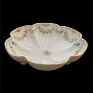 Floral Scalloped Nippon Porcelain Bowl‎